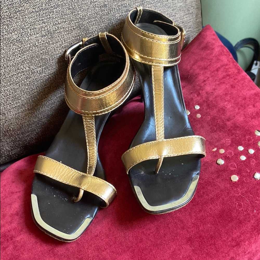 Donald J. Pliner Metallic Gold Leather T-Strap Sandals